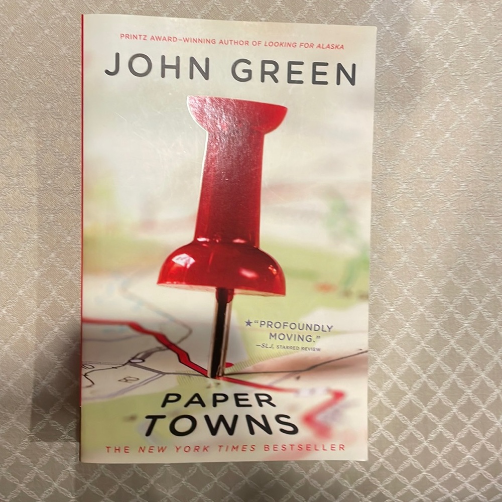 **3 FOR 10** John Green: Paper Towns